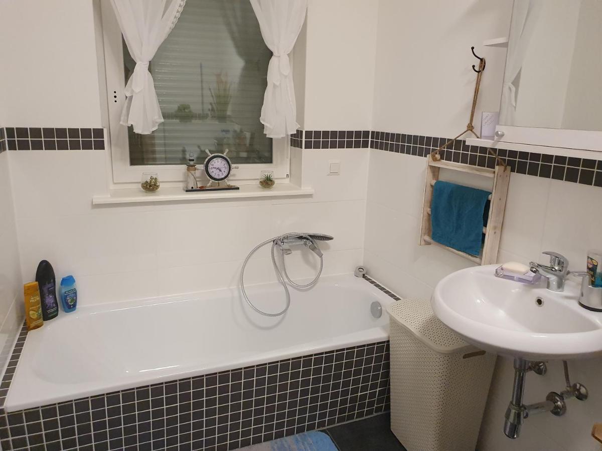 Ferienwohnung Lindenblick Аренсфелде Екстериор снимка